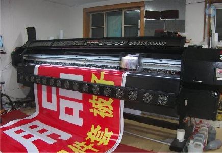 兰坪喷绘广告分辨率是多少？